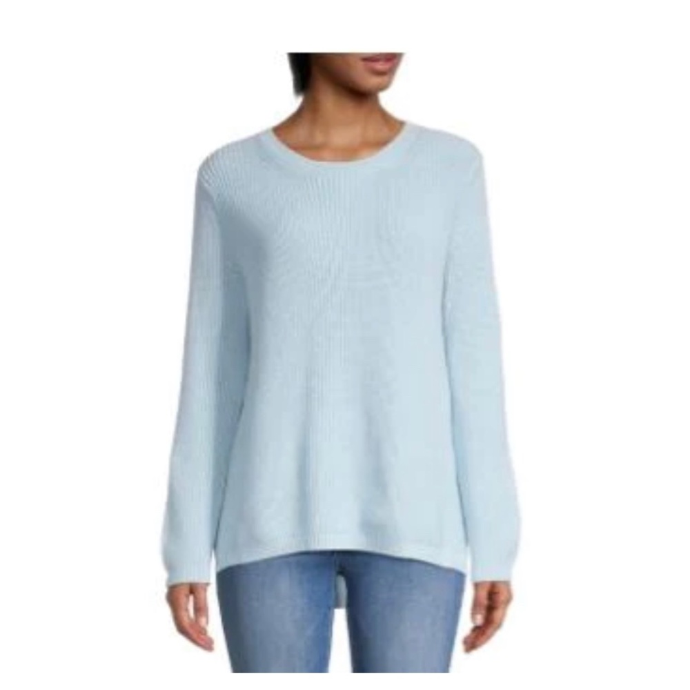 NWT 525 Baby blue sweater